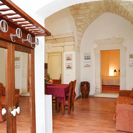 Апартаменты L'alcova Del Castello Остуни
