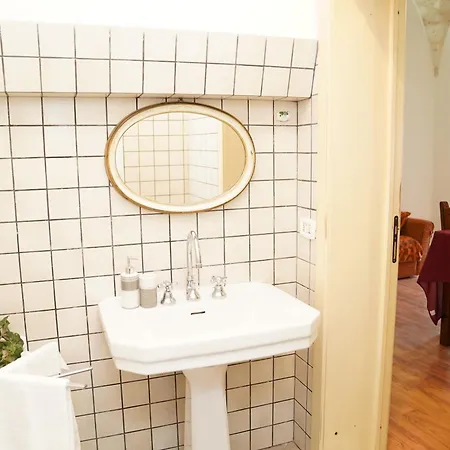 Lägenhet L'alcova Del Castello *