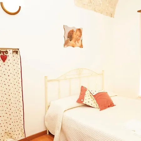 Lägenhet L'alcova Del Castello *